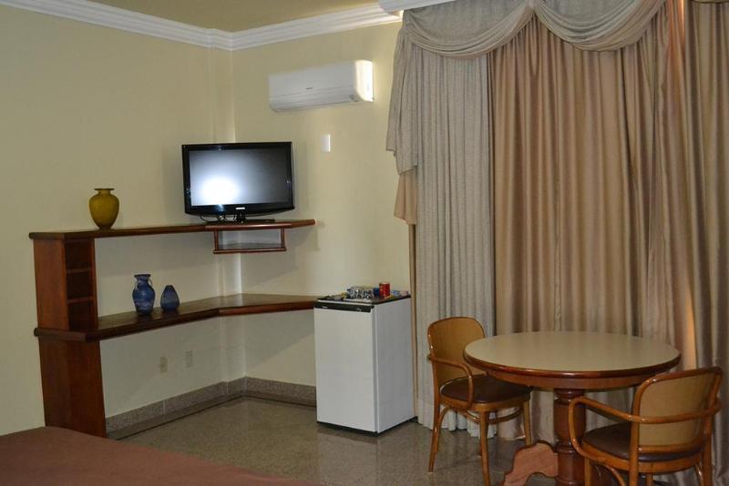 Dimas Lessa Hotel Montes Claros Exterior photo